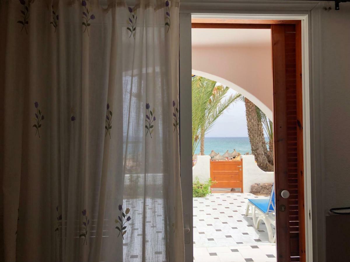 Beachfront Apartment Arona  Exterior photo